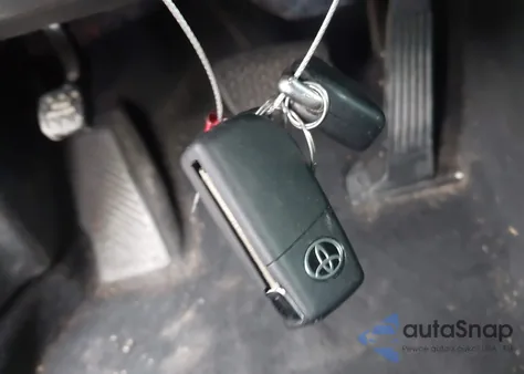 2021 Toyota Camry Le из США, поврежденный, VIN 4T1C11AK6MU471211